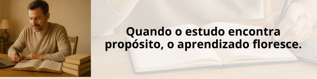 Homem adulto, 40 anos, sentada à mesa estudando, com livros e laptop. Ambiente iluminado pela luz ambiente, simbolizando vida prática e aprendizado.
