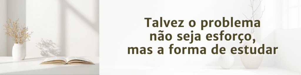 Banner horizontal com ambiente claro e minimalista, mesa vazia com poucos elementos e luz natural suave, transmitindo sensação de pausa e escolha.